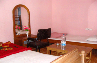 Room Delue 5 -1, Alam Guest House