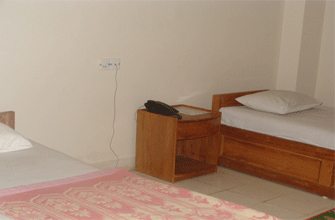 Room Deluxe Non AC -1, Hotel OVISAR (Pvt) Ltd.